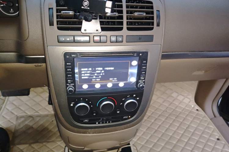 Used Buick GL8 2012 2.4L BASE Comfort Edition Audio And AC Panel