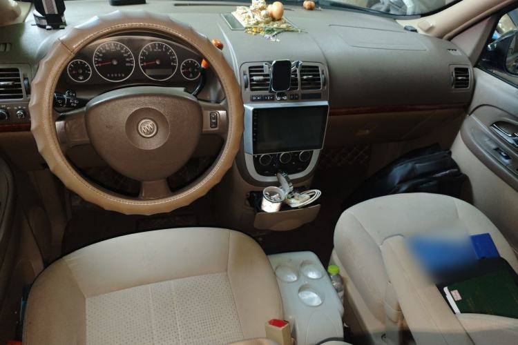 Used Buick GL8 2012 2.4L BASE Comfort Edition Center Console