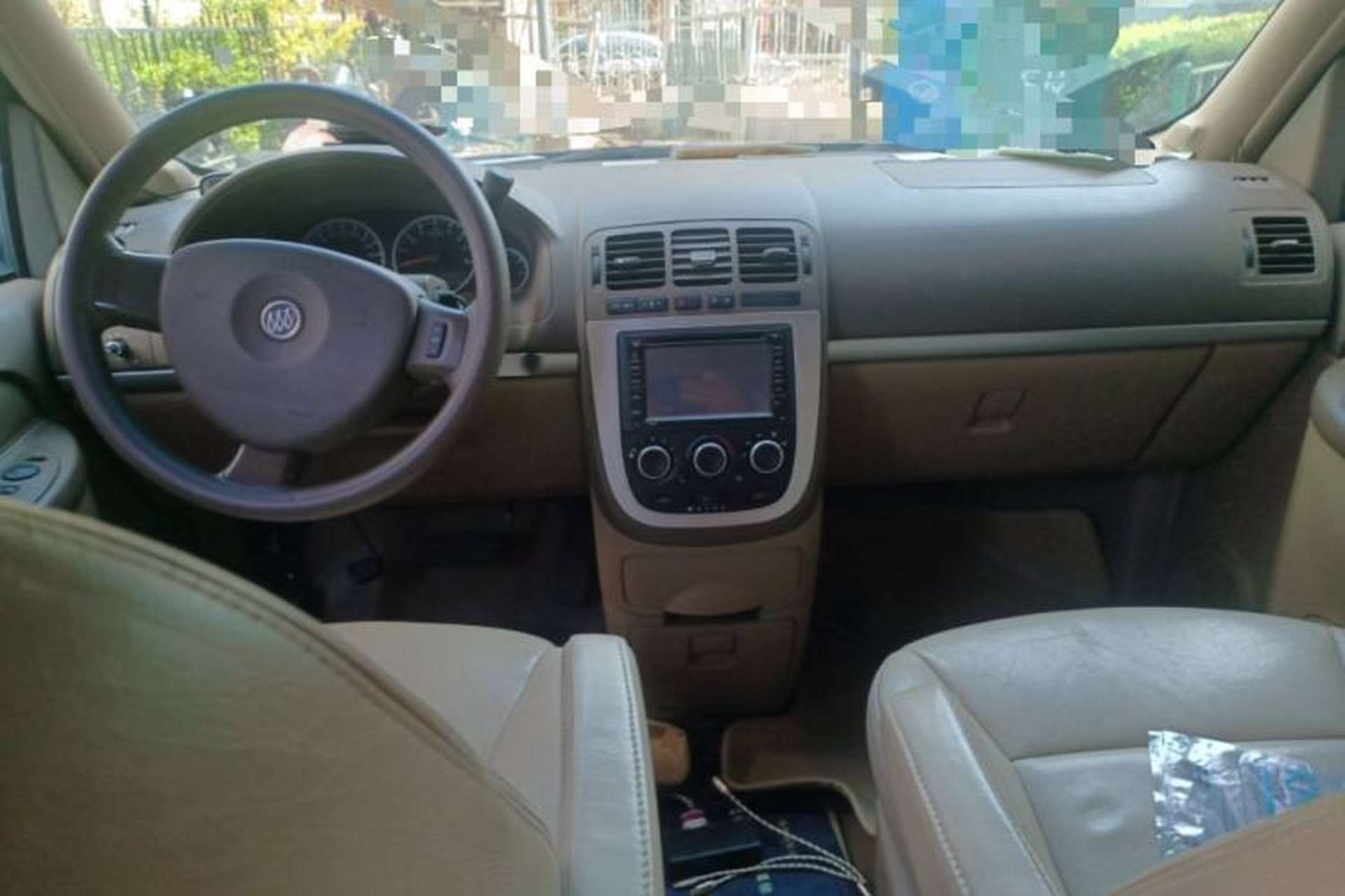 Used Buick GL8 2012 2.4L BASE Comfort Edition Center Console