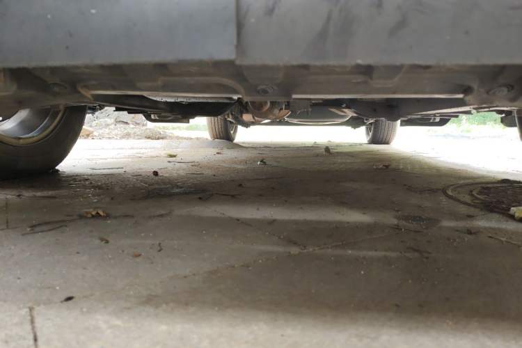 Used Buick GL8 2012 2.4L BASE Comfort Edition Chassis Front