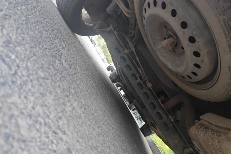 Used Buick GL8 2012 2.4L BASE Comfort Edition Chassis Front
