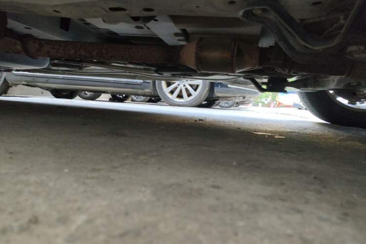 Used Buick GL8 2012 2.4L BASE Comfort Edition Chassis Front Right