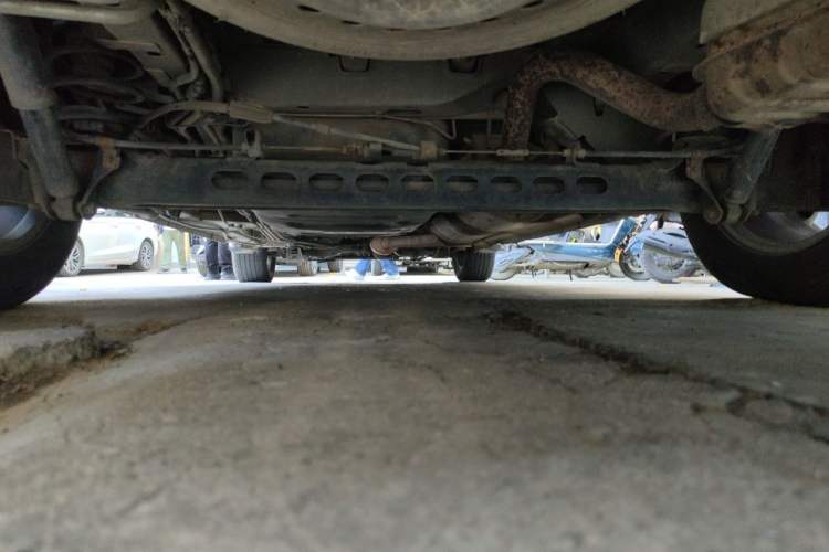 Used Buick GL8 2012 2.4L BASE Comfort Edition Chassis Rear