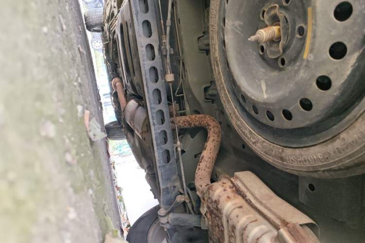 Used Buick GL8 2012 2.4L BASE Comfort Edition Chassis Rear