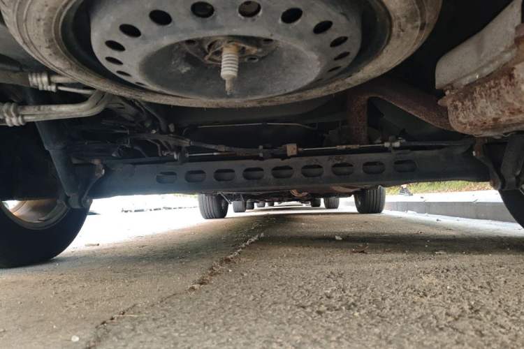 Used Buick GL8 2012 2.4L BASE Comfort Edition Chassis Rear