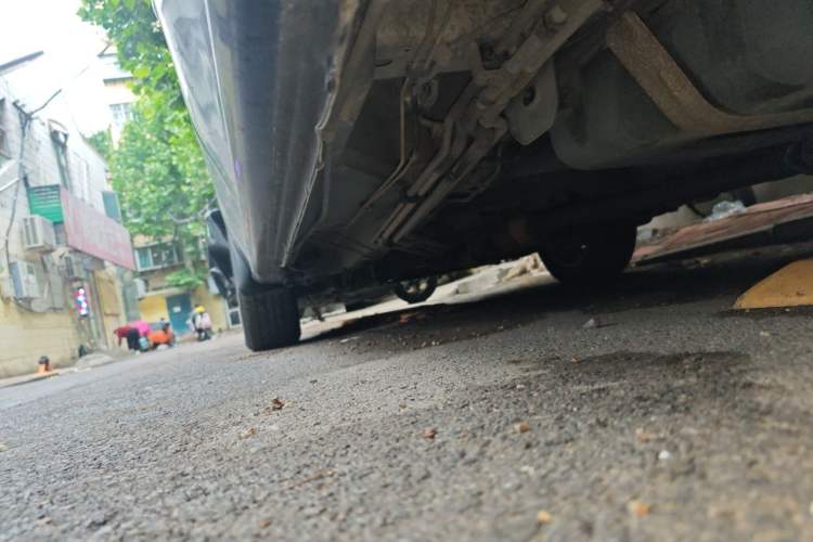 Used Buick GL8 2012 2.4L BASE Comfort Edition Chassis Rear Left