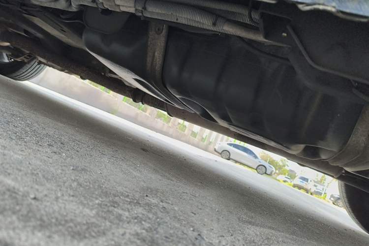 Used Buick GL8 2012 2.4L BASE Comfort Edition Chassis Rear Left
