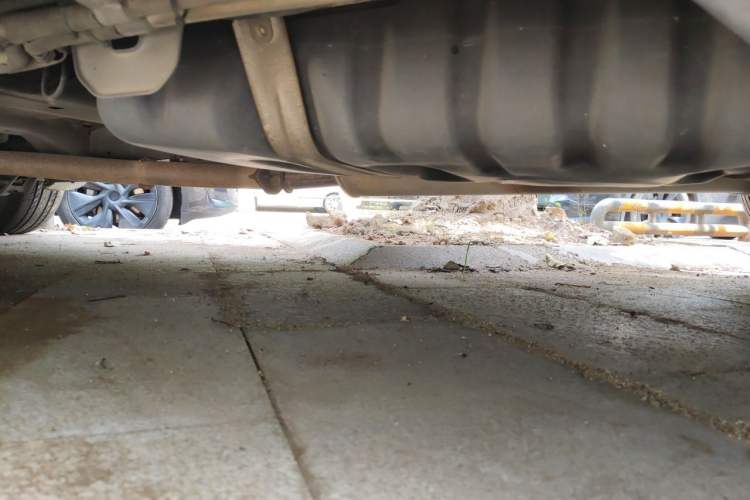 Used Buick GL8 2012 2.4L BASE Comfort Edition Chassis Rear Left