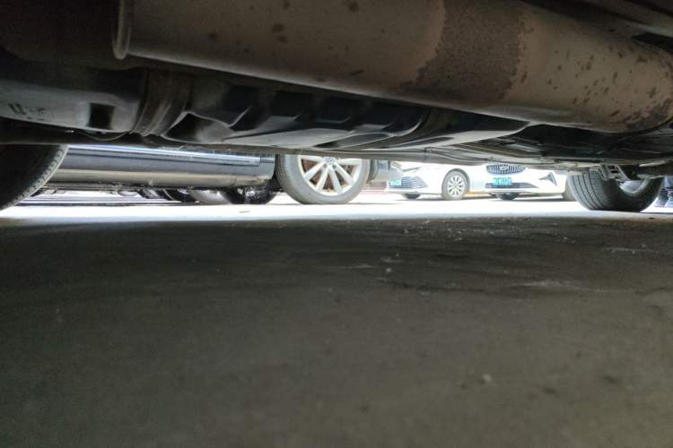 Used Buick GL8 2012 2.4L BASE Comfort Edition Chassis Rear Right