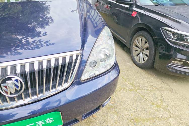Used Buick GL8 2012 2.4L BASE Comfort Edition Engine Bay Left