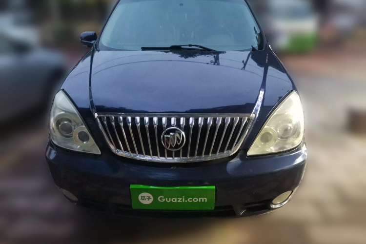Used Buick GL8 2012 2.4L BASE Comfort Edition Front