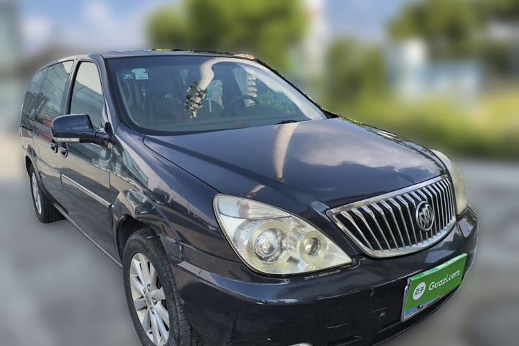 Used Buick GL8 2012 2.4L BASE Comfort Edition Front Right 45 Deg