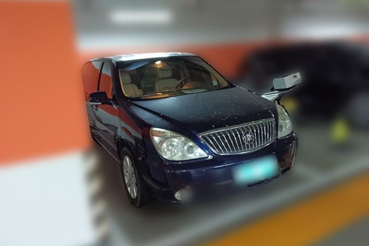 Used Buick GL8 2012 2.4L BASE Comfort Edition Front Right 45 Deg