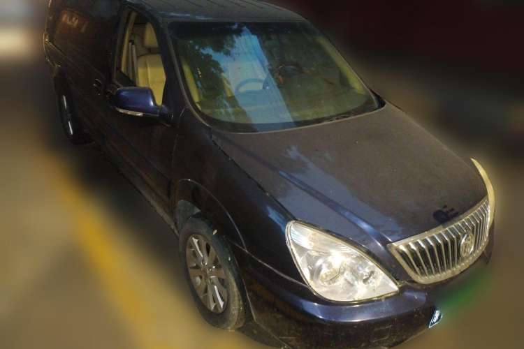 Used Buick GL8 2012 2.4L BASE Comfort Edition Front Right 45 Deg