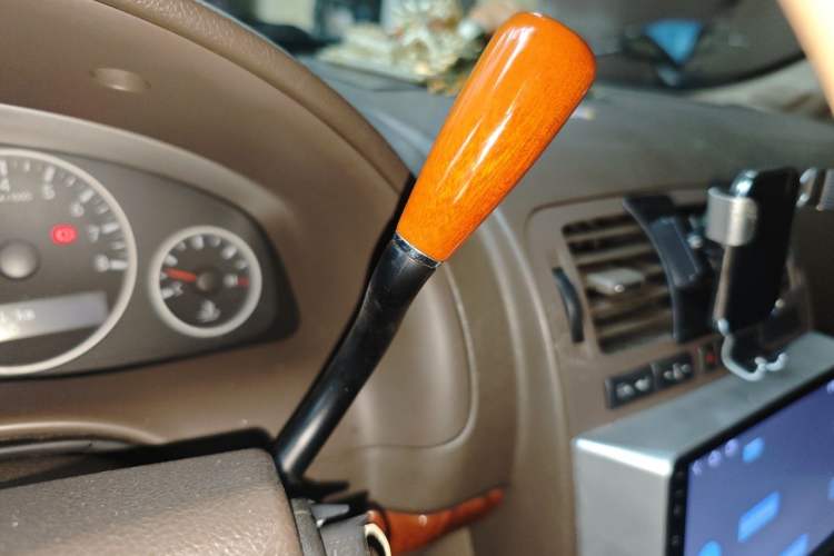 Used Buick GL8 2012 2.4L BASE Comfort Edition Gear Lever