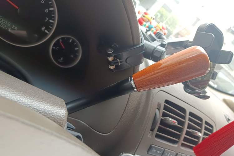 Used Buick GL8 2012 2.4L BASE Comfort Edition Gear Lever