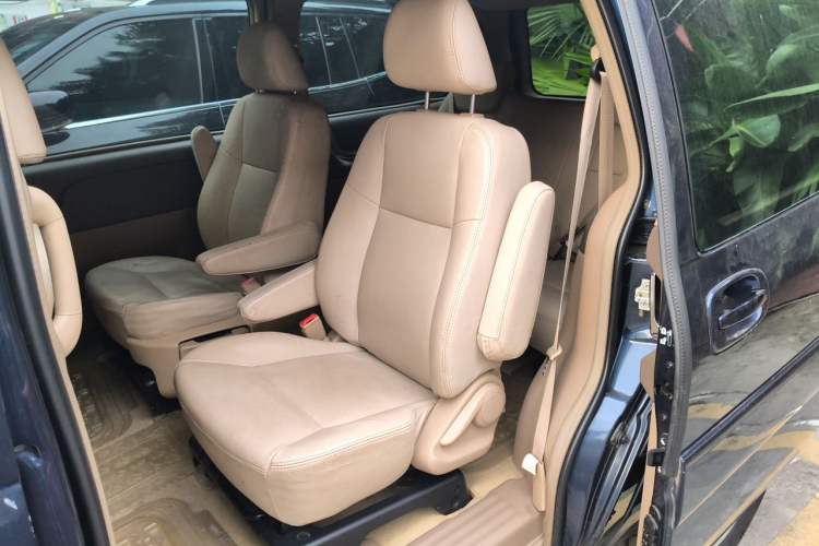 Used Buick GL8 2012 2.4L BASE Comfort Edition Left Rear Seat