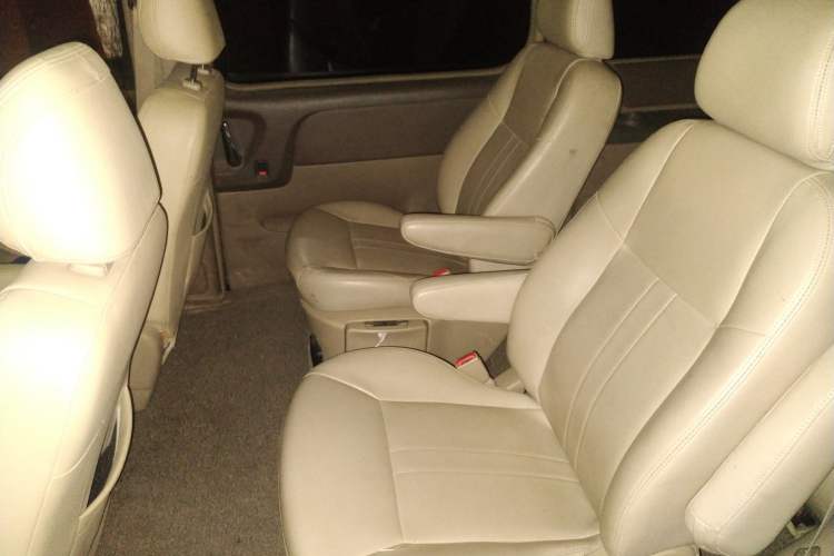 Used Buick GL8 2012 2.4L BASE Comfort Edition Left Rear Seat