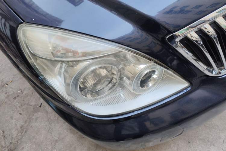 Used Buick GL8 2012 2.4L BASE Comfort Edition Right Front Headlight