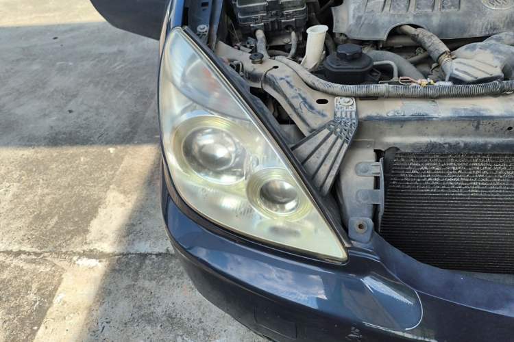 Used Buick GL8 2012 2.4L BASE Comfort Edition Right Front Headlight