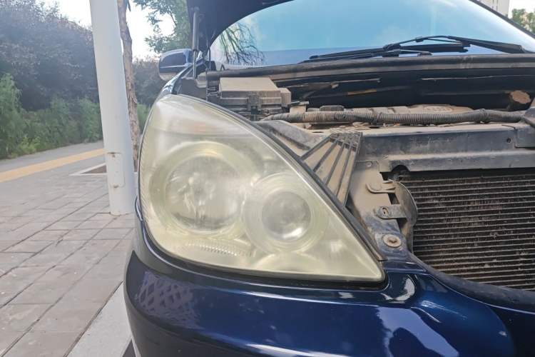 Used Buick GL8 2012 2.4L BASE Comfort Edition Right Front Headlight
