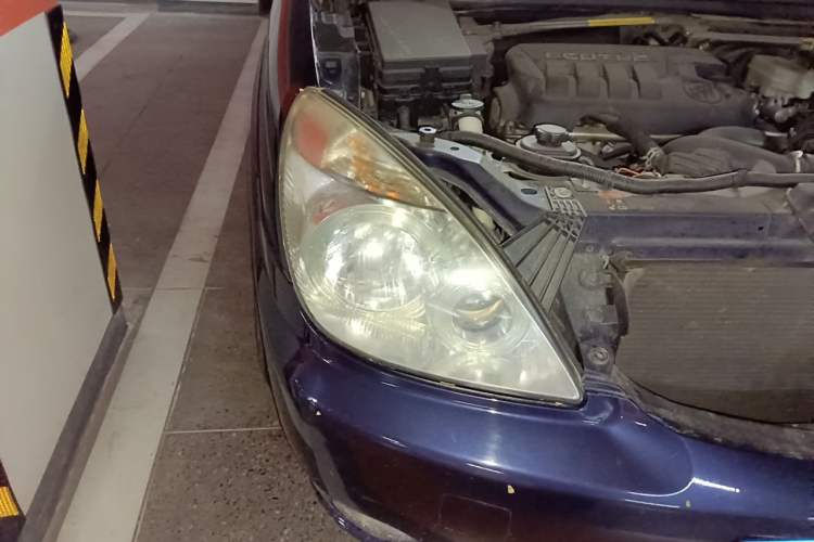 Used Buick GL8 2012 2.4L BASE Comfort Edition Right Front Headlight