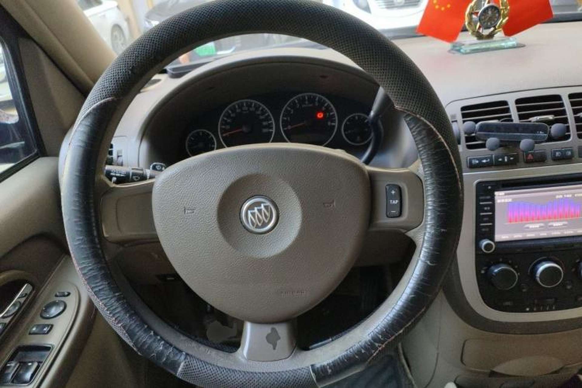 Used Buick GL8 2012 2.4L BASE Comfort Edition Steering Wheel