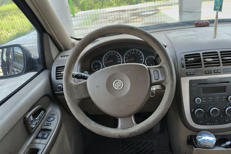 Used Buick GL8 2012 2.4L BASE Comfort Edition Steering Wheel