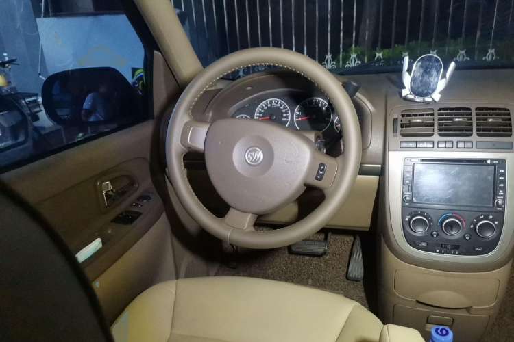 Used Buick GL8 2012 2.4L BASE Comfort Edition Steering Wheel