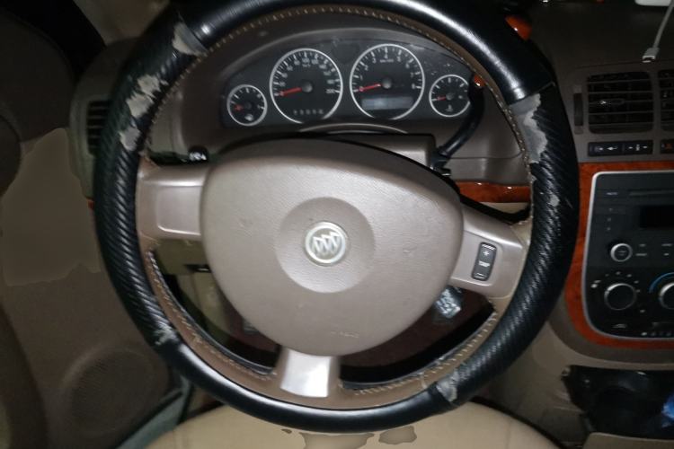 Used Buick GL8 2012 2.4L BASE Comfort Edition Steering Wheel