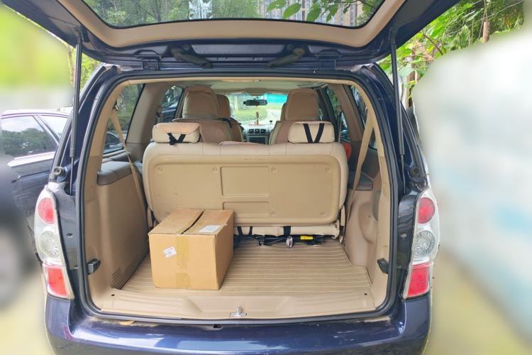 Used Buick GL8 2012 2.4L BASE Comfort Edition Trunk