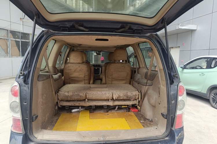 Used Buick GL8 2012 2.4L BASE Comfort Edition Trunk