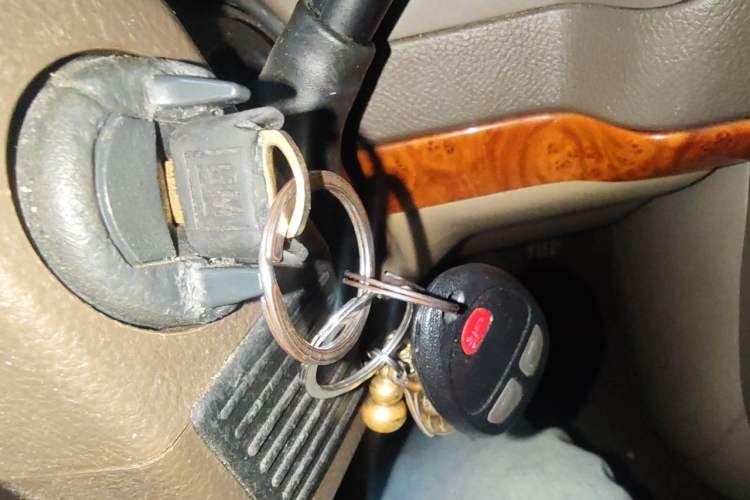 Used Buick GL8 2012 2.4L BASE Comfort Edition Vehicle Key