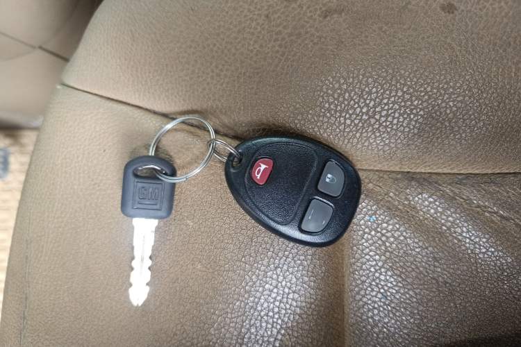 Used Buick GL8 2012 2.4L BASE Comfort Edition Vehicle Key