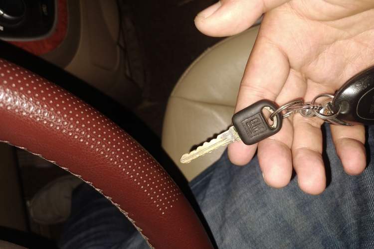 Used Buick GL8 2012 2.4L BASE Comfort Edition Vehicle Key