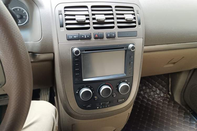 Used Buick GL8 2012 2.4L BASE Comfort Edition Audio And AC Panel