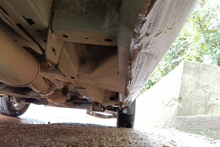 Used Buick GL8 2012 2.4L BASE Comfort Edition Chassis Rear Right