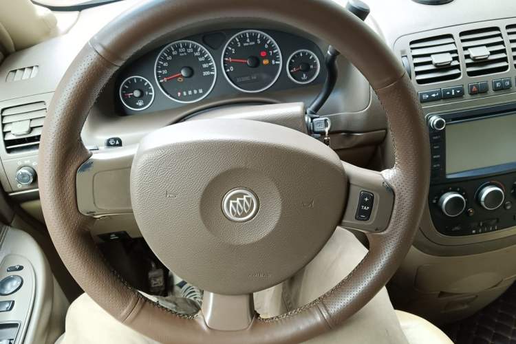 Used Buick GL8 2012 2.4L BASE Comfort Edition Steering Wheel