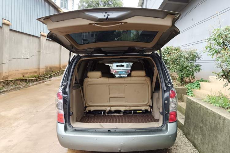 Used Buick GL8 2012 2.4L BASE Comfort Edition Trunk