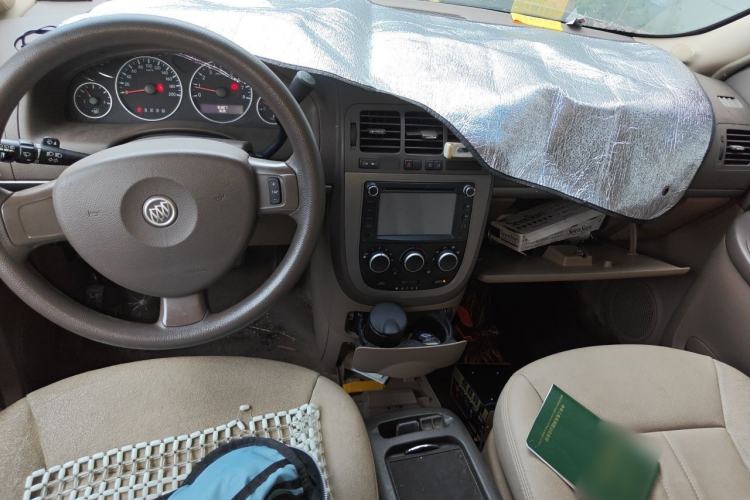 Used Buick GL8 2012 2.4L BASE Comfort Edition Center Console