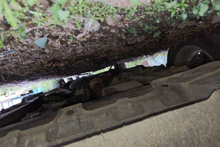 Used Buick GL8 2012 2.4L BASE Comfort Edition Chassis Front