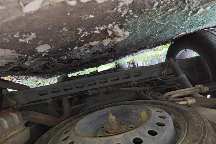 Used Buick GL8 2012 2.4L BASE Comfort Edition Chassis Rear