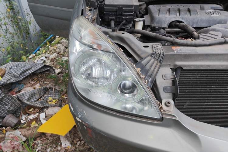 Used Buick GL8 2012 2.4L BASE Comfort Edition Right Front Headlight
