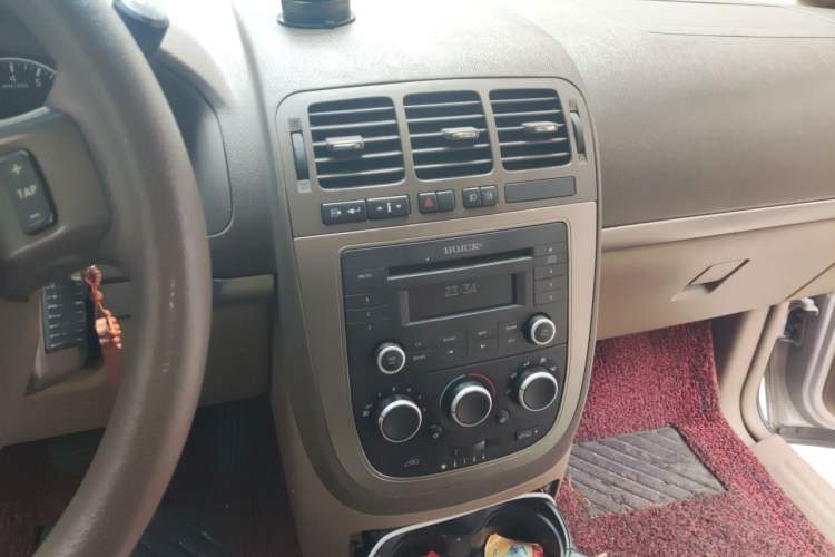 Used Buick GL8 2012 2.4L BASE Comfort Edition Audio And AC Panel