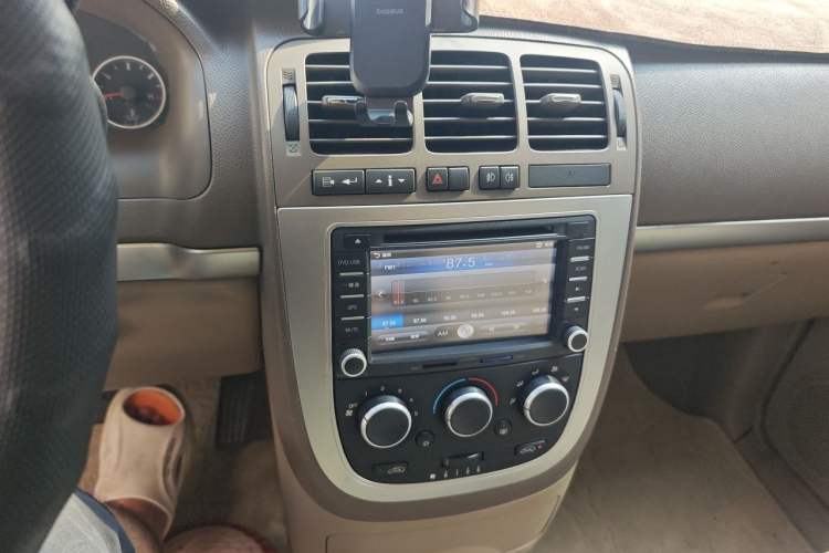 Used Buick GL8 2012 2.4L BASE Comfort Edition Audio And AC Panel