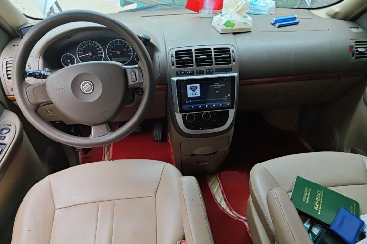 Used Buick GL8 2012 2.4L BASE Comfort Edition Center Console