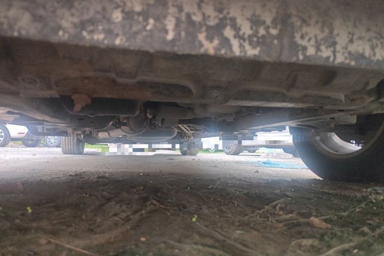Used Buick GL8 2012 2.4L BASE Comfort Edition Chassis Front
