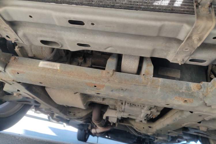Used Buick GL8 2012 2.4L BASE Comfort Edition Chassis Front