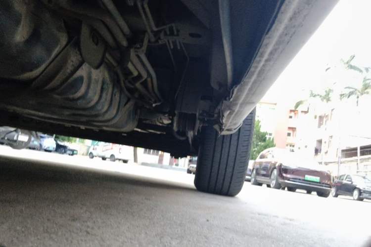 Used Buick GL8 2012 2.4L BASE Comfort Edition Chassis Front Left