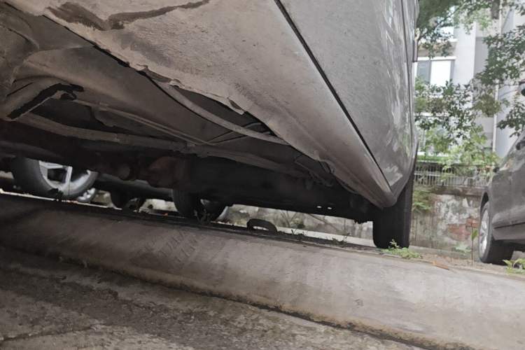 Used Buick GL8 2012 2.4L BASE Comfort Edition Chassis Front Left